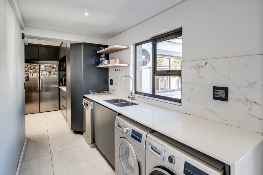 5 Bedroom Property for Sale in Valmary Park Western Cape